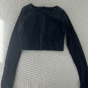 Lululemon ebb to street cropped long sleeve size 4 black